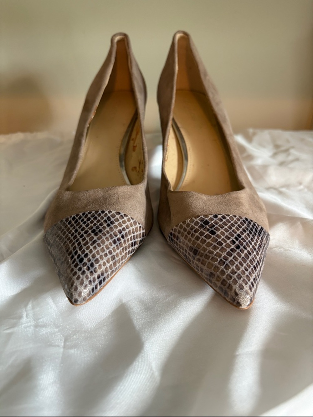 Coach Pointed-Toe Pumps in Taupe with Snakeskin Tip size 9